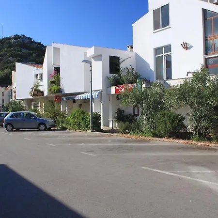 Apartments With Wifi Lastovo - 8343 Lägenhet *